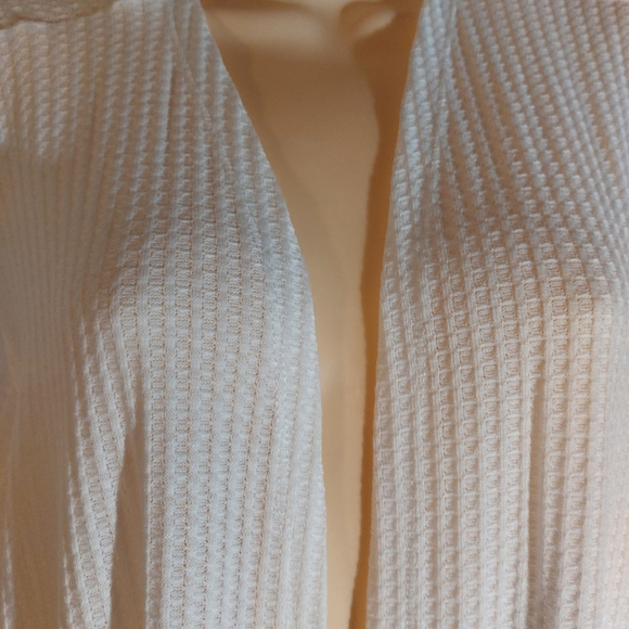 Rickis white waffle knit cardi duster. - Picture 3 of 6
